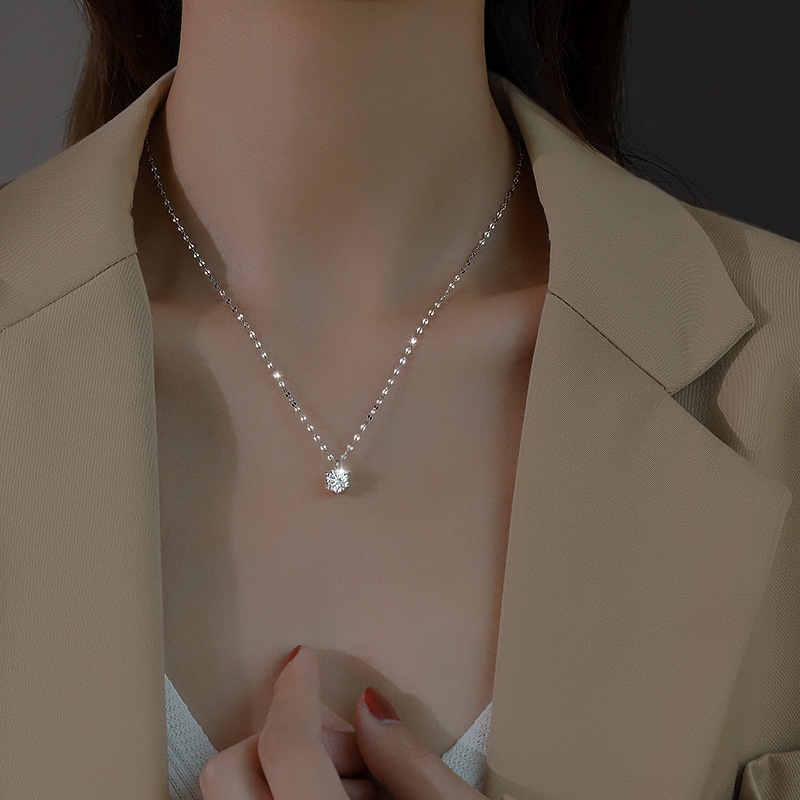 Korean Version S925 Silver Temperament Water Drop Necklace, Women's Retro Fashion, Elegant And Simple Collarbone Chain, Creative And Artistic Jewelry Trend