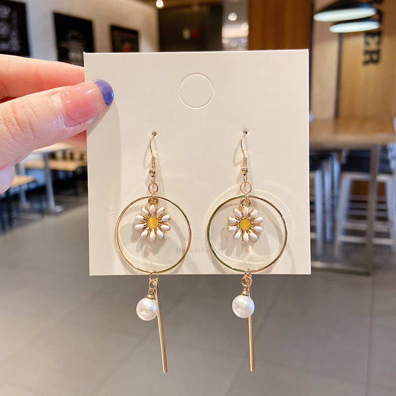 925 Silver Needle Earrings Women's Floor Stand Night Market Source Korean Fashion New Popular Earrings Wholesale Popular Earrings