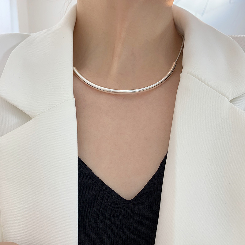 Korean Version S925 Silver Temperament Water Drop Necklace, Women's Retro Fashion, Elegant And Simple Collarbone Chain, Creative And Artistic Jewelry Trend