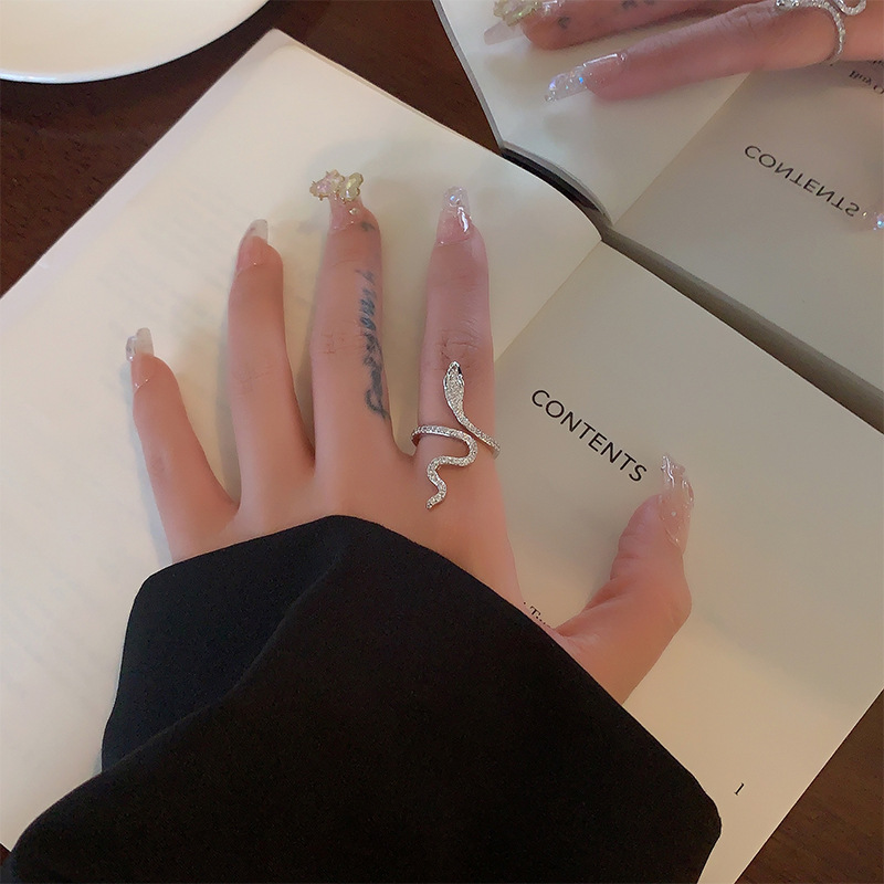 Bow Knot Love Ring, Light Luxury And Niche Design, High-End Sense, Fashionable And Personalized Opening Ring, Index Finger Ring Wholesale