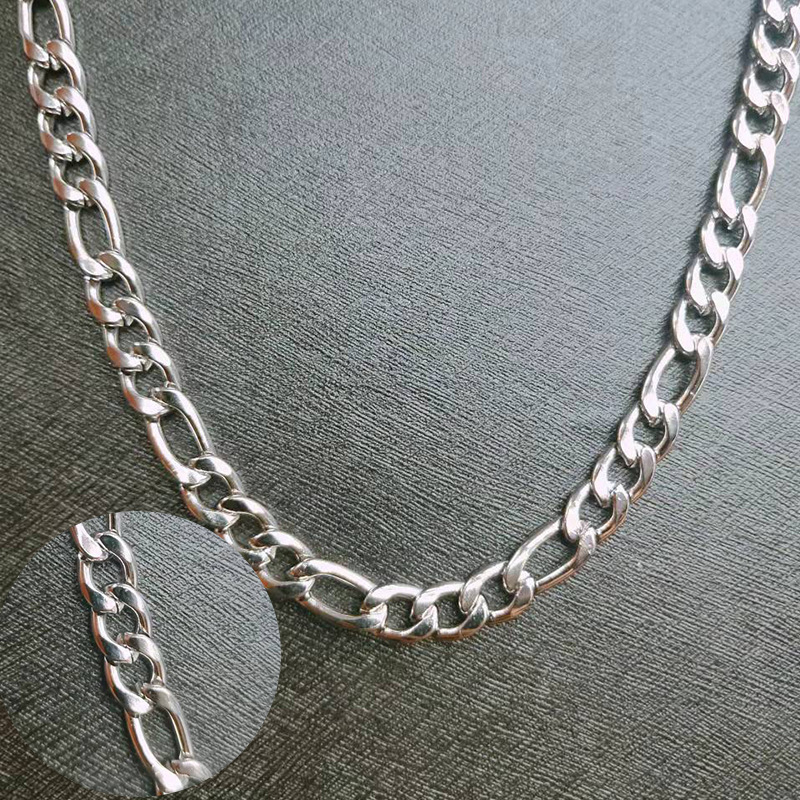 New Titanium Steel Cuban Hip Hop Necklace Punk Men's And Women's Necklace Trend Thick Chain Sweater Chain Stainless Steel Neckchain