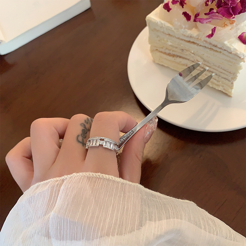 Bow Knot Love Ring, Light Luxury And Niche Design, High-End Sense, Fashionable And Personalized Opening Ring, Index Finger Ring Wholesale