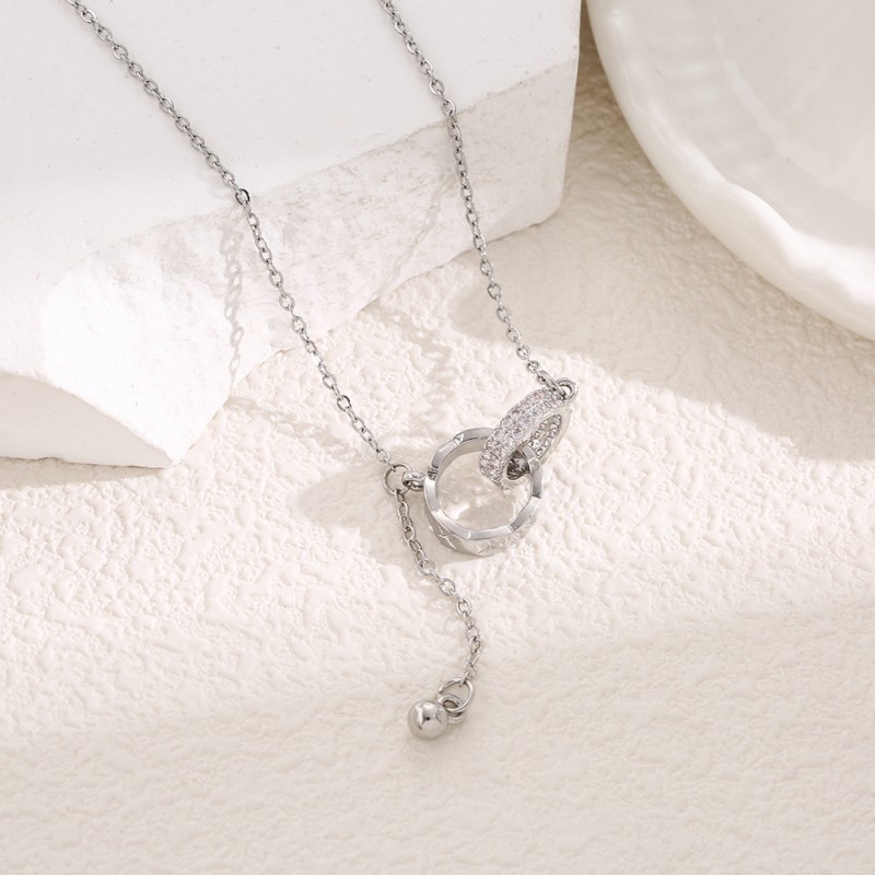 Internet Celebrity Fashion Titanium Steel Necklace For Female Niche, High-End And Durable Collarbone Chain, Light Luxury And Versatile Four Leaf Grass Jewelry