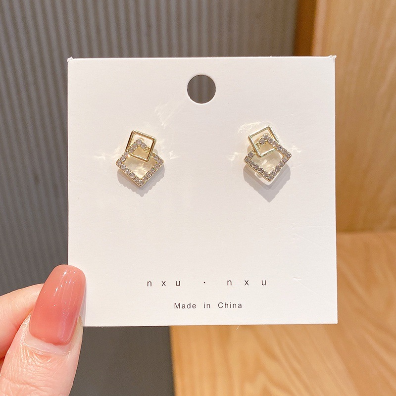 925 Silver Needle Earrings Women's Floor Stand Night Market Source Korean Fashion New Popular Earrings Wholesale Popular Earrings