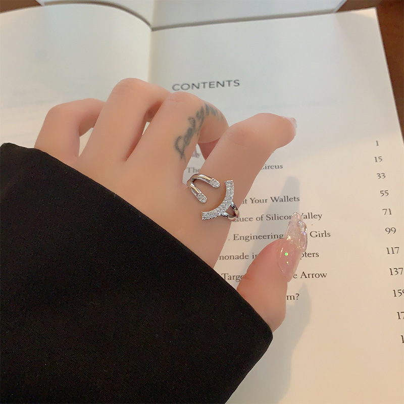 Bow Knot Love Ring, Light Luxury And Niche Design, High-End Sense, Fashionable And Personalized Opening Ring, Index Finger Ring Wholesale