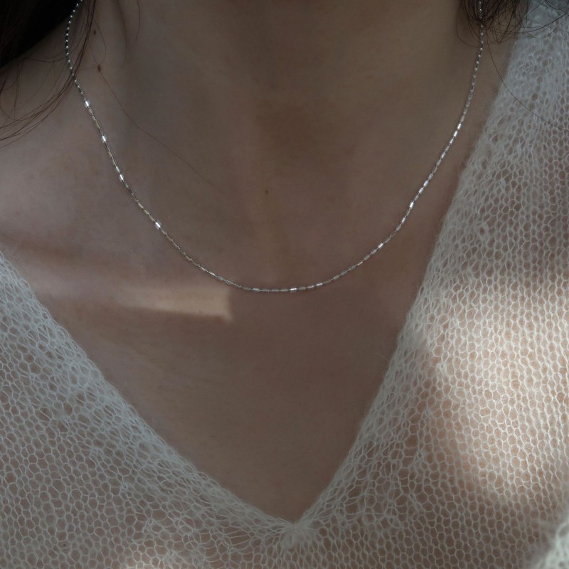 Korean Version S925 Silver Temperament Water Drop Necklace, Women's Retro Fashion, Elegant And Simple Collarbone Chain, Creative And Artistic Jewelry Trend