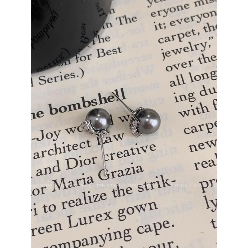 Gentle Grey Pearl Earrings For Women's Autumn And ...