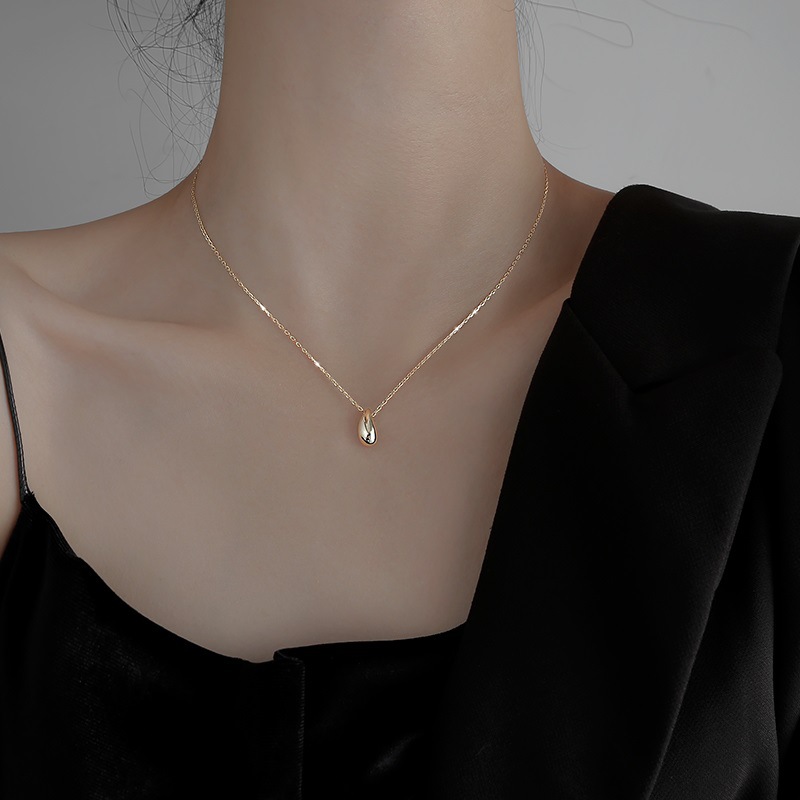 Korean Version S925 Silver Temperament Water Drop Necklace, Women's Retro Fashion, Elegant And Simple Collarbone Chain, Creative And Artistic Jewelry Trend