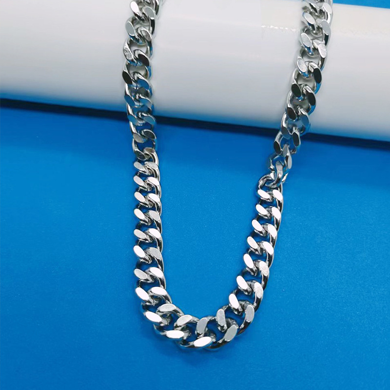 New Titanium Steel Cuban Hip Hop Necklace Punk Men's And Women's Necklace Trend Thick Chain Sweater Chain Stainless Steel Neckchain