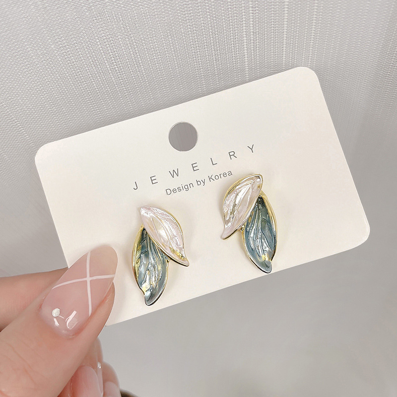 925 Silver Needle Earrings Women's Floor Stand Night Market Source Korean Fashion New Popular Earrings Wholesale Popular Earrings