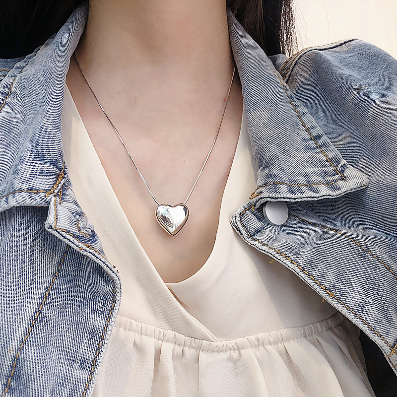 Korean Version S925 Silver Temperament Water Drop Necklace, Women's Retro Fashion, Elegant And Simple Collarbone Chain, Creative And Artistic Jewelry Trend