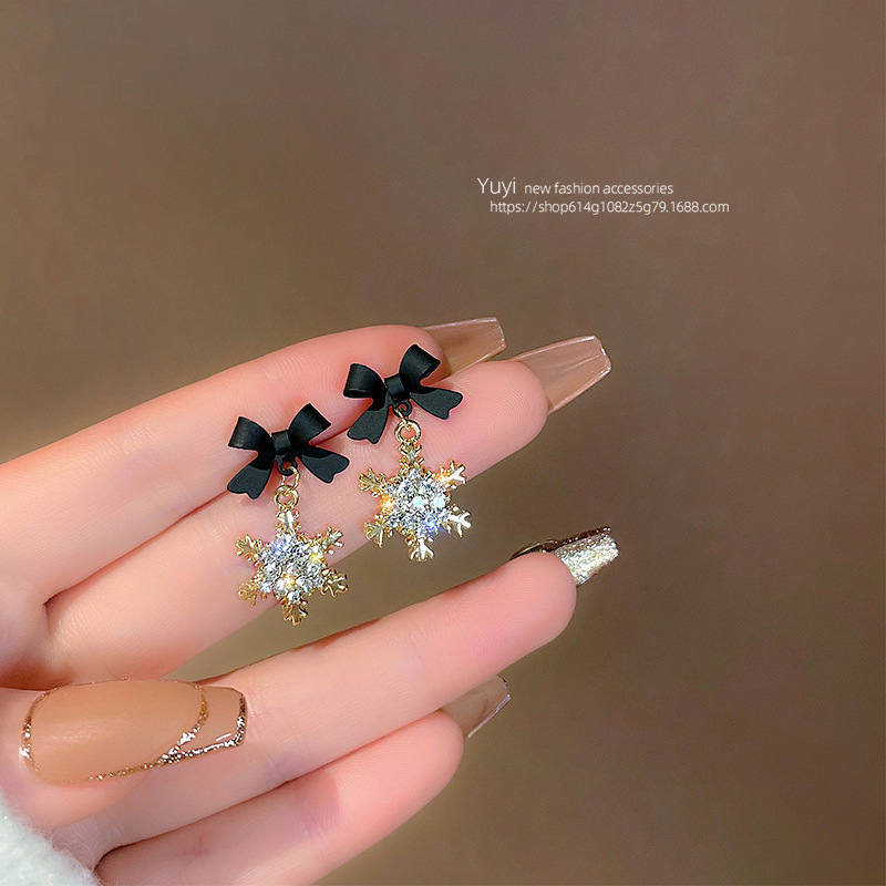 925 Silver Needle Earrings Women's Floor Stand Night Market Source Korean Fashion New Popular Earrings Wholesale Popular Earrings